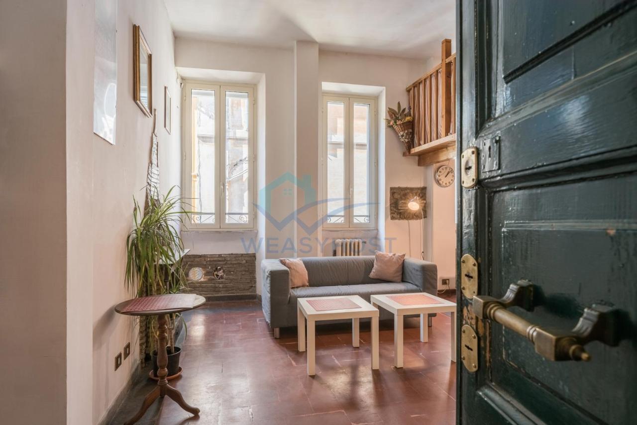 דירות רומא Warm Nest In The Old Building Of Piazza Navona מראה חיצוני תמונה